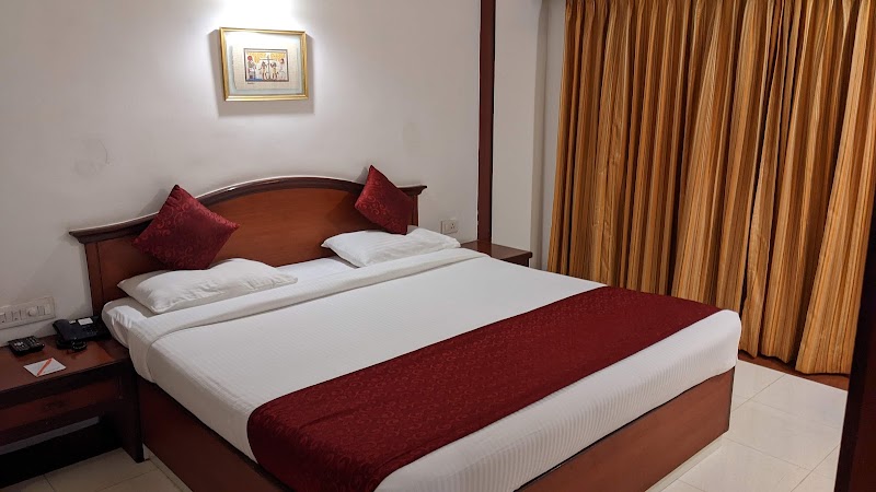 Hotel Rathna Residency - Hotel Rathna Residency 355, Variety Hall Rd, behind Railway Station, Town Hall, Coimbatore, Tamil Nadu 641001, India