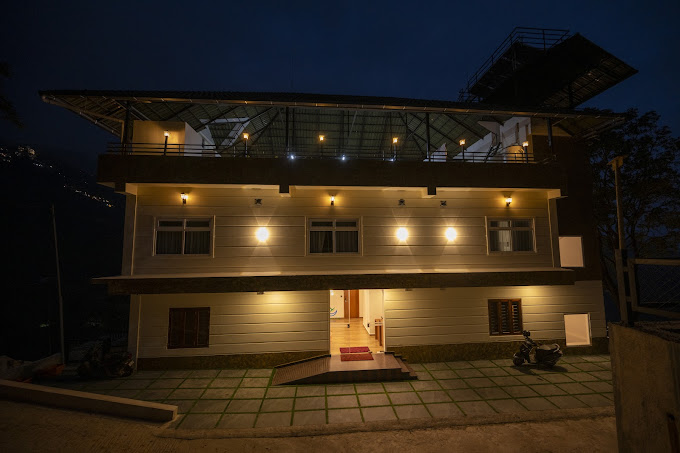 Silver Cascade, Munnar - Silver Cascade, Munnar, 23X5+Q33, Attukkad Waterfalls Road, Pallivasal, Munnar, Keralam 685612, India