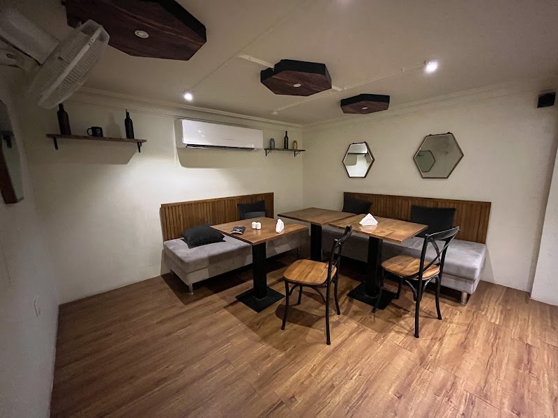 The Midas Cafe & Bistro - The Midas Cafe & Bistro Suncity Colony, 39, Basni Chohana, near Shatabdi circle, Jhalamand, Jodhpur, Rajasthan 342016, India