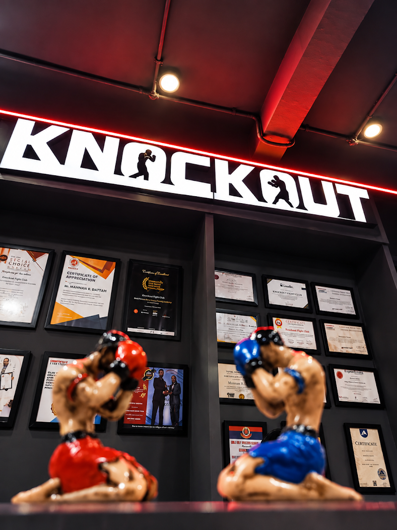 Knockout Fight Club Raipur - Knockout Fight Club Raipur, First Floor, JM Tower, opposite Srishti Palazzo, Avanti Vihar, Jivan Vihar, Raipur, Chhattisgarh 492001, India