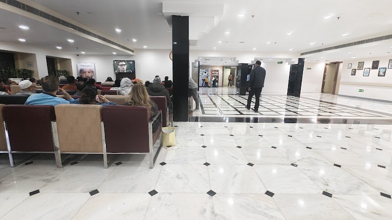 Fortis Escorts Heart Institute - Heart Hospital Okhla - Fortis Escorts Heart Institute - Heart Hospital Okhla Metro Station, Okhla Rd, opposite Sukhdev Vihar, New Friends Colony, New Delhi, Delhi 110025, India