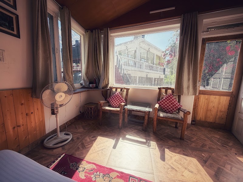 Himalayan Abode Joshimath !! Home Stay !! - Himalayan Abode Joshimath !! Home Stay !! Badrinath Road, Near J P Company, GREF camp, HH72+F8G, Road, near Rope way, Marwari Village, Badrinath, Joshimath, Uttarakhand 246443, India