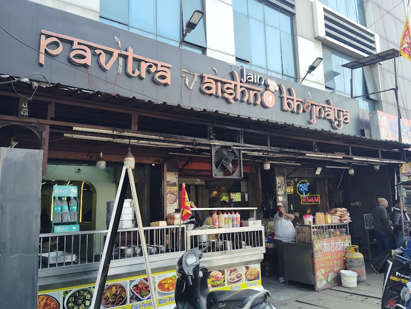 Pavitra Punjabi Dhaba - Pavitra Punjabi Dhaba Opp. Railway Station, Haridwar Main Rd, Devpura, Haridwar, Uttarakhand 249401, India