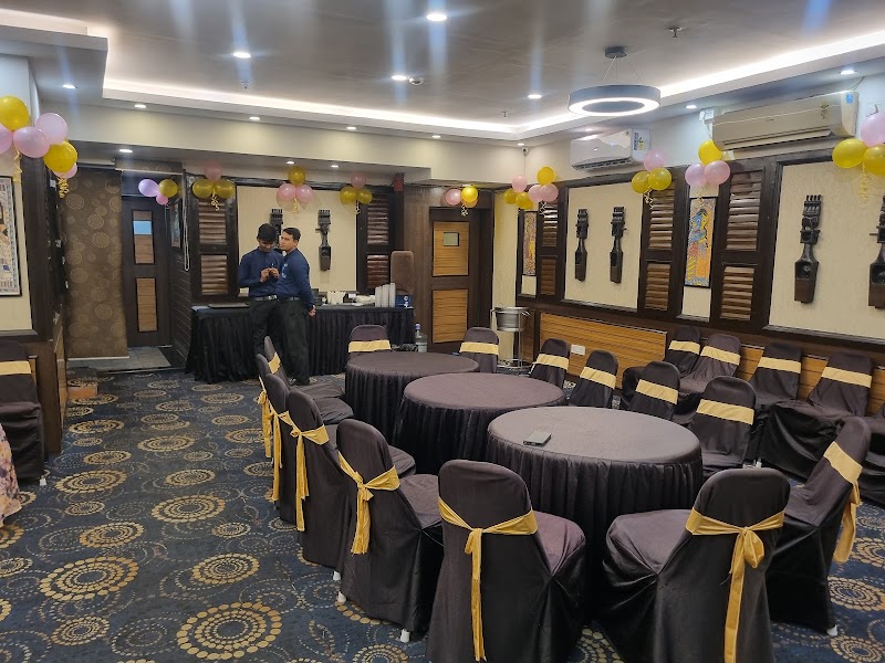 Capital O 9125 Casa Broadway Hotel Kolkata - Capital O 9125 Casa Broadway Hotel Kolkata, Plot No. P41, Keyatala Rd, Golpark, Hindustan Park, Gariahat, Kolkata, West Bengal 700029, India