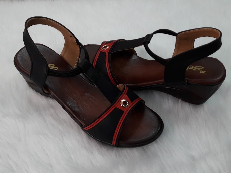 Simran footwear - sf - Simran footwear - sf, shop -114 , pagaria complex , arihant tower raipur ( c.g, Pandri, Raipur, Chhattisgarh 492004, India