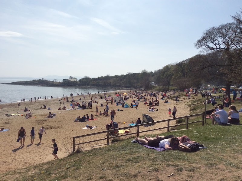 Silver Sands Beach, Aberdour - Silver Sands Beach, Aberdour, Firth of Forth, Burntisland KY3 0RQ, UK