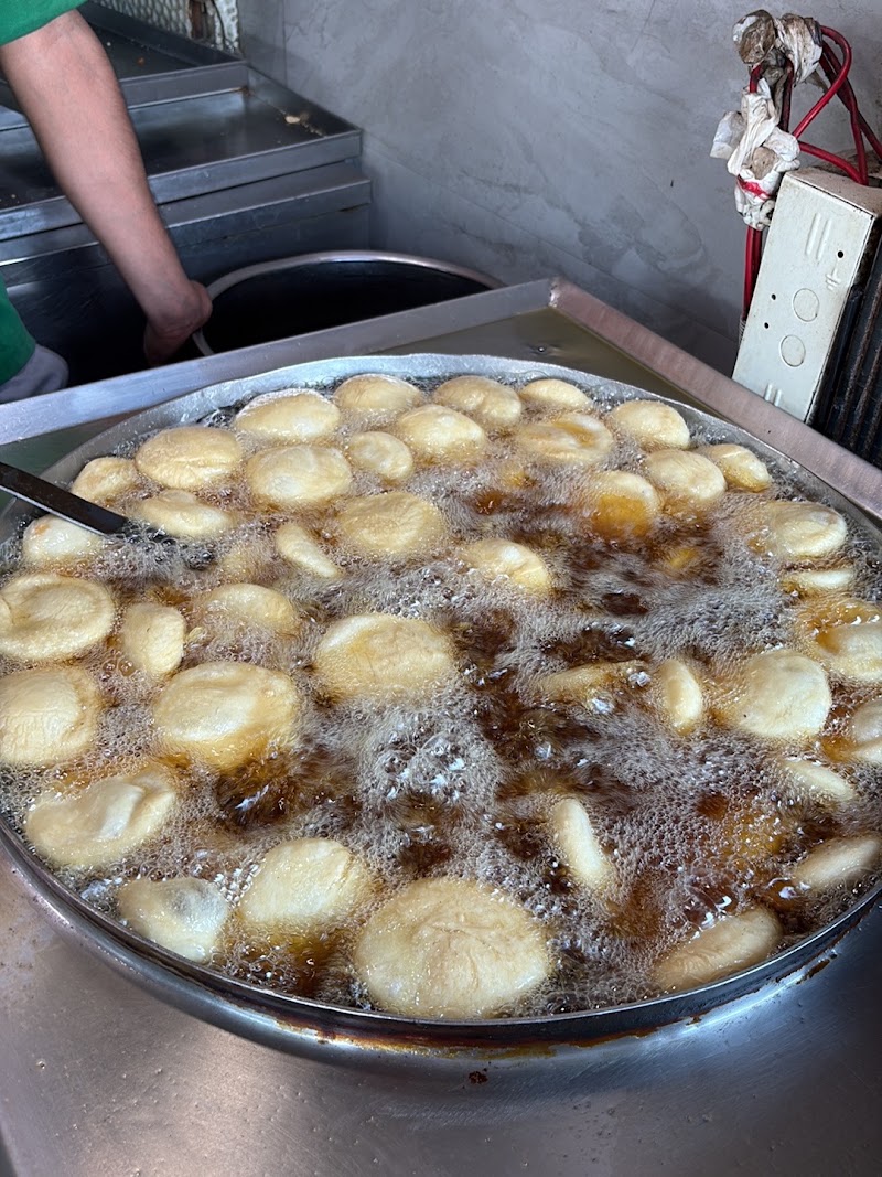 Falahaar & Kota Kachori - Falahaar & Kota Kachori 94, 20, Madhyam Marg, near Meera Marg, Mansarovar Sector 9, Sector 9, Mansarovar, Jaipur, Rajasthan 302020, India