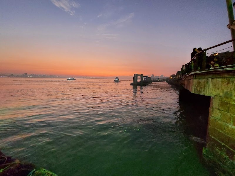 Tamsui Wharf - Tamsui Wharf, No. 6, Lane 11, Zhongzheng Rd, Min'an Village, Tamsui District, New Taipei City, Taiwan 251