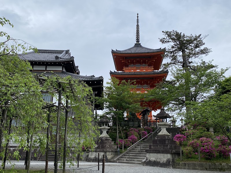 Zuigu-dō (Tainai Meguri) - Zuigu-dō (Tainai Meguri) 1-chōme-294 Kiyomizu, Higashiyama Ward, Kyoto, 605-0862, Japan