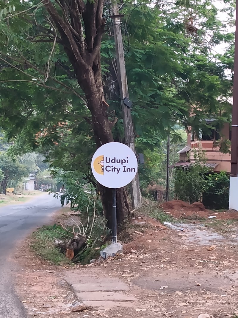 Udupi City Inn - Udupi City Inn, MGM - Budnar - Diana Theatre Rd, next to Archana Signature, Paniyadi, Maruthi Veethika, Udupi, Karnataka 576102, India