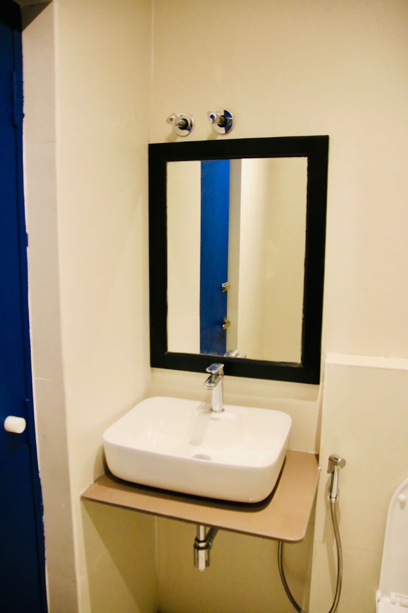 Brigade Hotels and Resorts - Brigade Hotels and Resorts 4th Gate, Sannidhi Veedhi, opp. Temple, Srikalahasti, Andhra Pradesh 517644, India