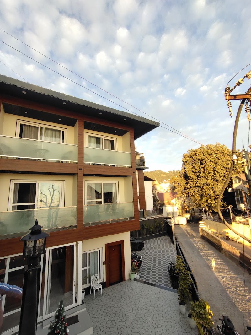 Hotel Regent Residency - Hotel Regent Residency Regent House, Kulri Bazar, The Mall Road, Mussoorie, Uttarakhand 248179, India