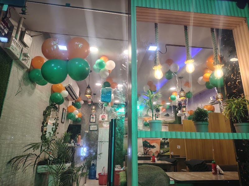 Hungry's Bucket Cafe - Coffee & Snacks - Hungry's Bucket Cafe - Coffee & Snacks 452 A, Old Katra, Prayagraj, Uttar Pradesh 211002, India