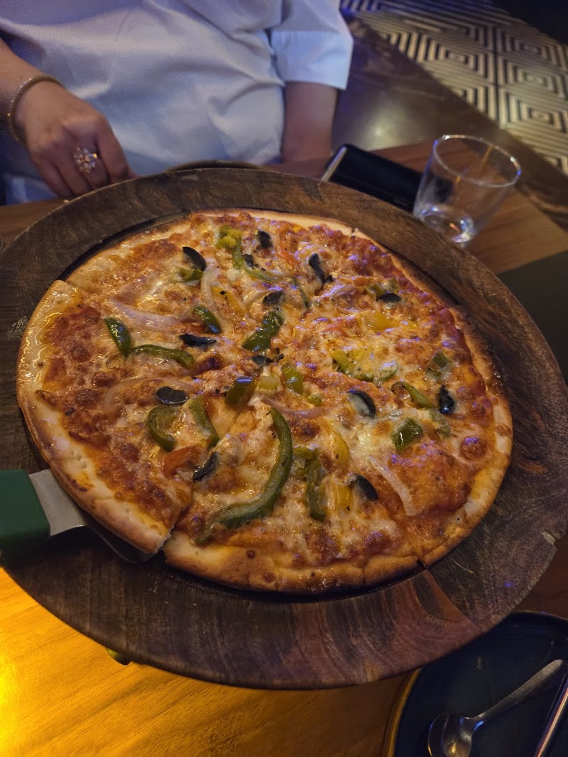 Te Amo Bistro and Bar [curated by Michelin starred Chef Suvir Saran] - Te Amo Bistro and Bar [curated by Michelin starred Chef Suvir Saran] IFC M3M, 106-107, Golf Course Ext Rd, Badshahpur, Sector 66, Gurugram, Haryana 122101, India