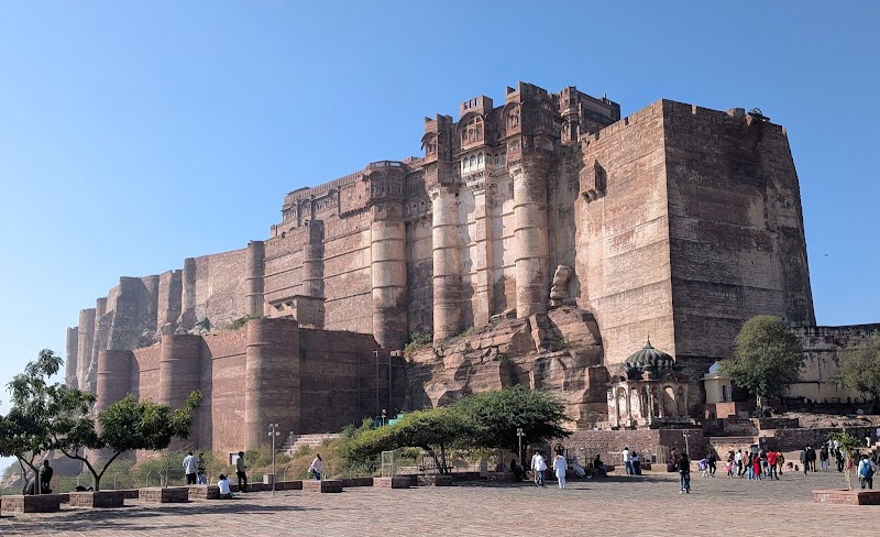 Mehrangarh Fort parking - Mehrangarh Fort parking 822C+X5Q, Fateh Pol Rd, Sodagaran Mohalla, Jodhpur, Rajasthan 342001, India