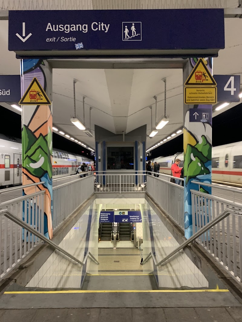 Hauptbahnhof Koblenz - Hauptbahnhof Koblenz, Bahnhofpl. 2, 56068 Koblenz, Germany