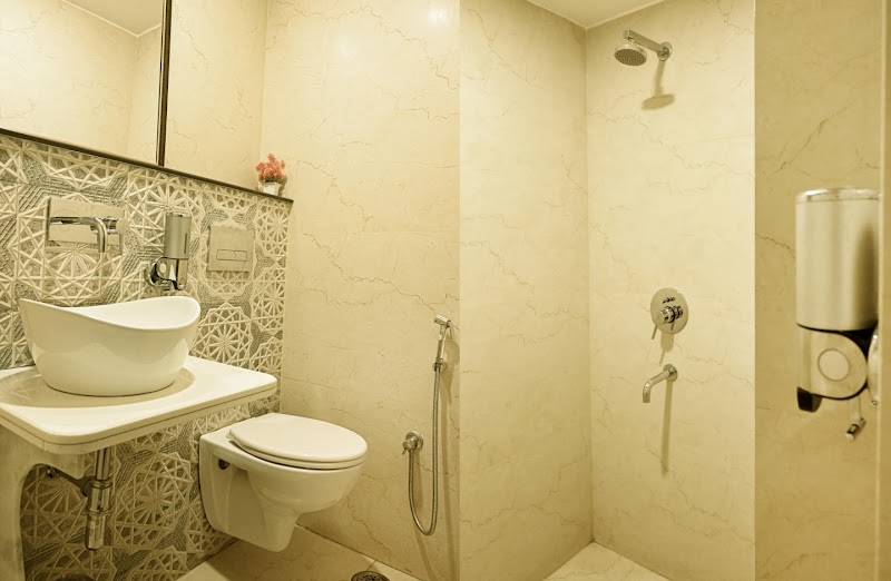Hotel Heritage Inn - Hotel Heritage Inn Shivala Rd, Shivala, Varanasi, Uttar Pradesh 221001, India