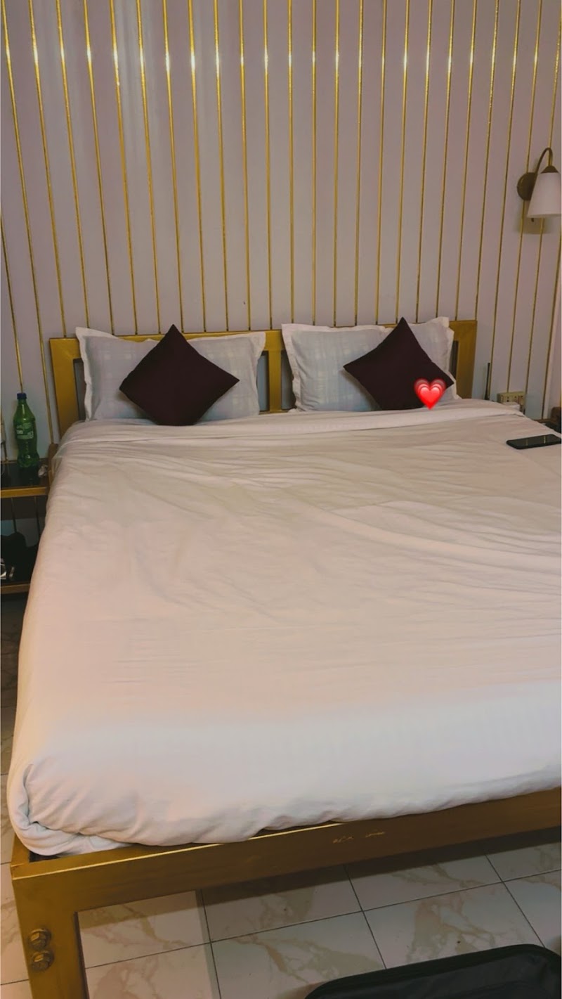 Sunrise Homestay & Lodge - Sunrise Homestay & Lodge Near Freshway Supermarket (Otis, House no 11, 2nd Floor, Triambak Building, Navagraha Rd, Silpukhuri, Chenikuthi, Guwahati, Assam 781003, India