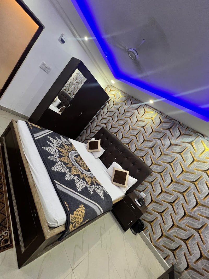 hotel bailey grand - hotel bailey grand Metro Pillar No.148, Raghunath Lakhan Mall, Bailey Rd, near Mahindra Showroom, opp. RPS More, S. K. Puram, Danapur, Patna, Bihar 801503, India
