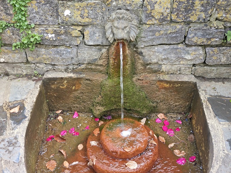 Chalice Well - Chalice Well Chalice Well Trust, 85-89 Chilkwell St, Glastonbury BA6 8DD, UK