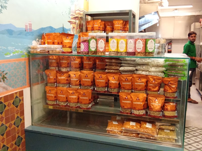 Falahaar & Kota Kachori - Falahaar & Kota Kachori Shop No - 8, Ground Floor, ASHIRWAD COMPLEX, Block No. 3, Central Spine Rd, Sector 2, Central Spine, Vidyadhar Nagar, Jaipur, Jaipur Nagar Nigam Area, Rajasthan 302039, India