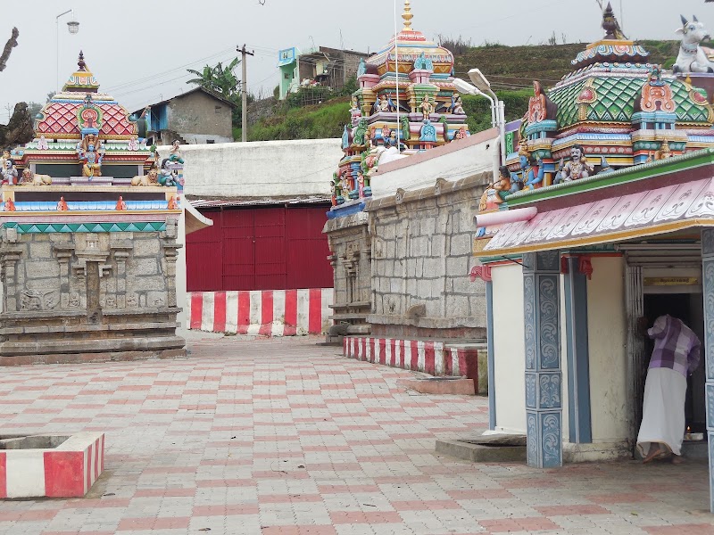 Arulmigu Kuzhandhai Velappar Thirukkovil - Arulmigu Kuzhandhai Velappar Thirukkovil, 7C45+P3P, Poombarai, Tamil Nadu 624103, India