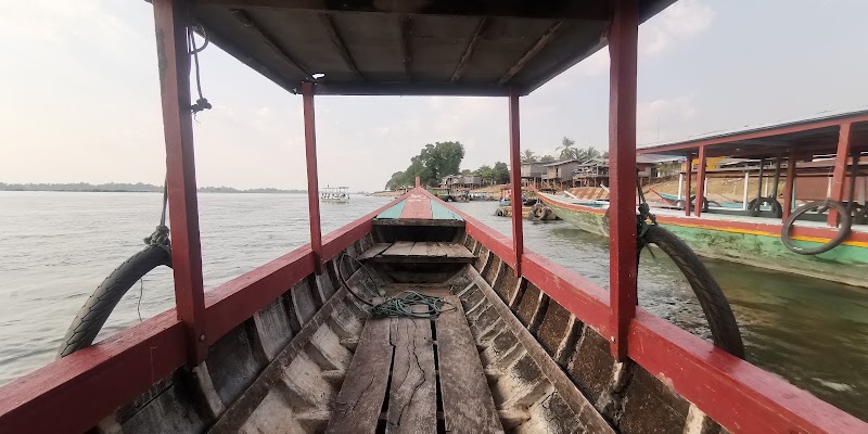 Nakasang Ferry Boat - Nakasang Ferry Boat, 2W29+9QC, Nakasong, Laos