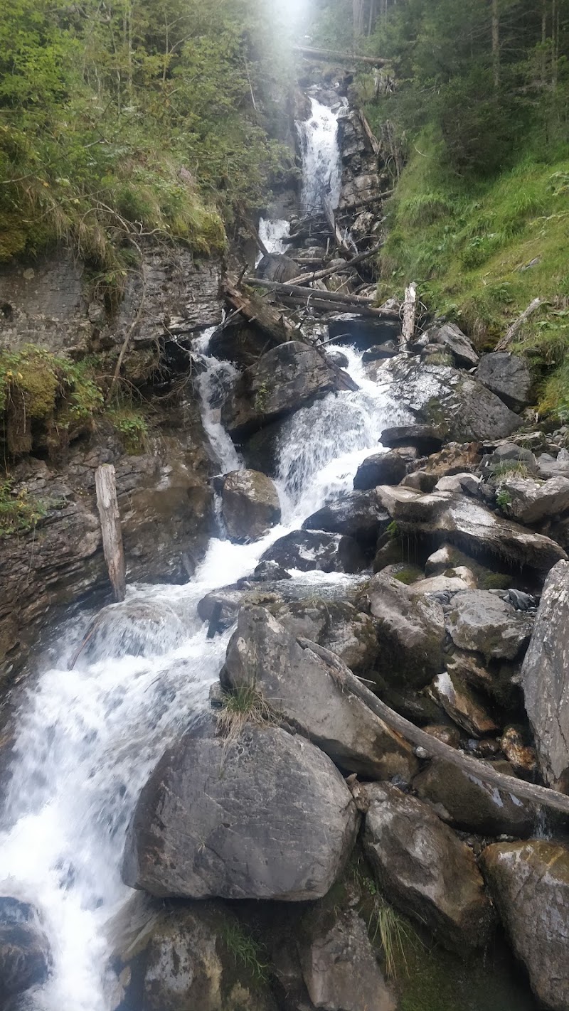 Mürrenbachfall - Mürrenbachfall 3825 Lauterbrunnen, Switzerland