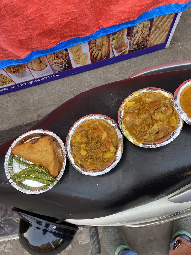Monu Jain Kachori Wala - Monu Jain Kachori Wala 74/3, Sadar Bazar, Naya Bazar, Gurugram, Haryana 122001, India