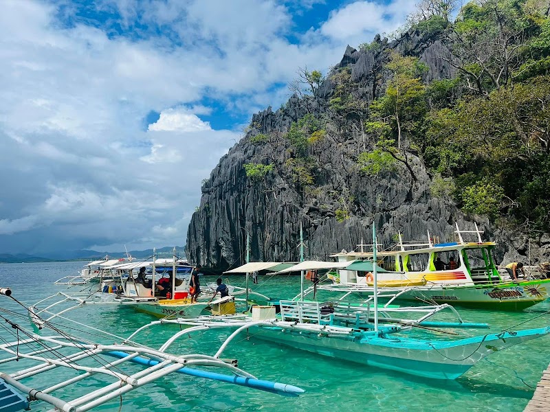 Barracuda Lake - Barracuda Lake Barracuda Lake, Coron, Palawan, Philippines