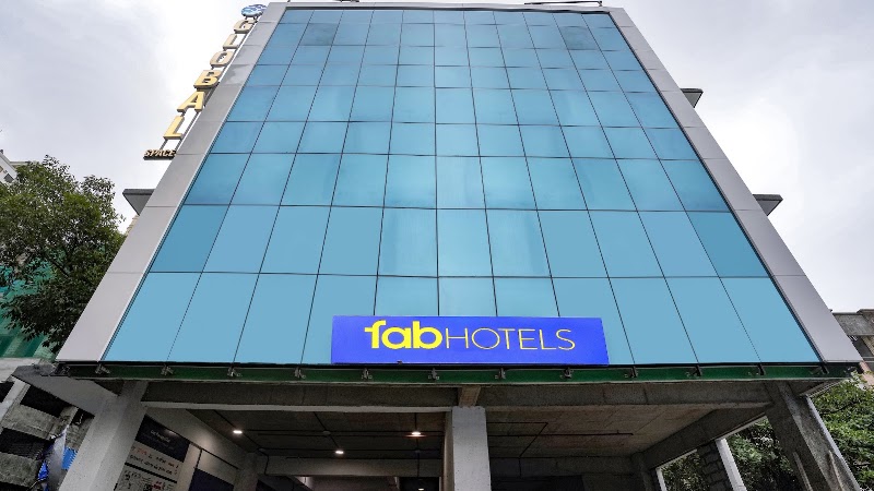 FabHotel Global Spaces