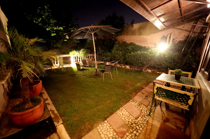 The Estate Villa - The Estate Villa (B, Sultanpur Mandi Rd, Sultanpur, New Delhi, Delhi 110030, India
