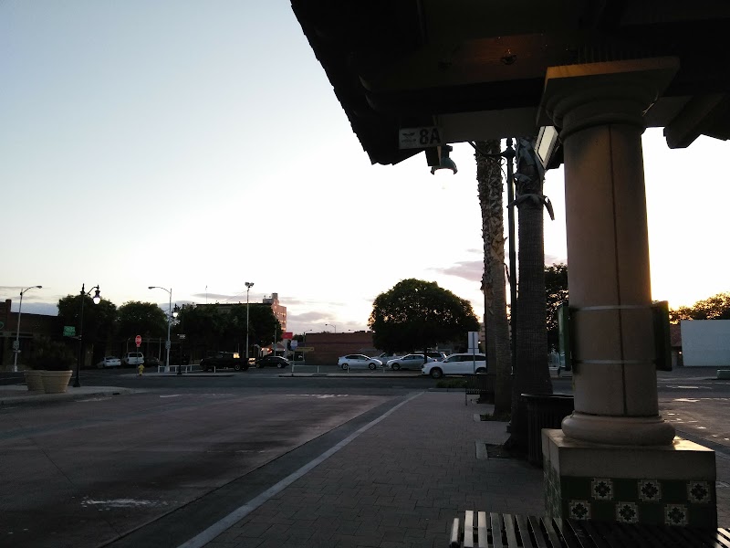 Visalia, CA (VIS) - Visalia, CA (VIS), 425 E Oak Ave, Visalia, CA 93291, USA