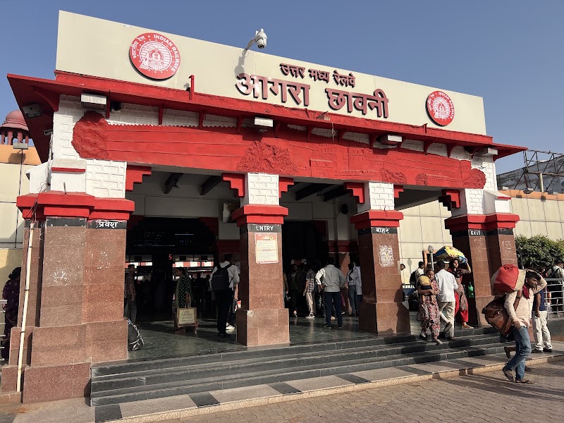 Agra Cantt Railway Station - Agra Cantt Railway Station, 5X5V+Q58, Sultanpura, Agra Cantt, Idgah Colony, Agra, Uttar Pradesh 282001, India