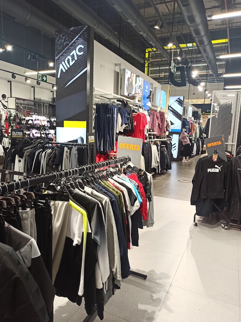 JD Sports - JD Sports, Diagonal Mar SC, Av. Diagonal, 3, Sant Martí, 08019 Barcelona, Spain