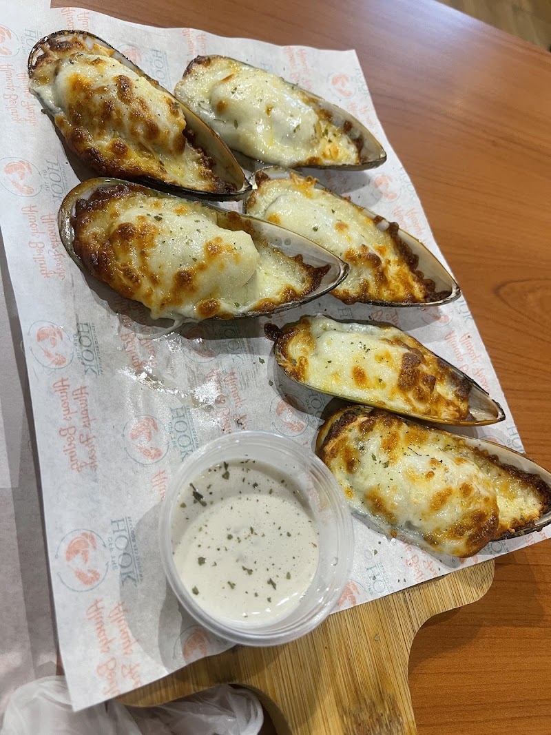 Off The Hook Seafood Restaurant - Yas Mall - Off The Hook Seafood Restaurant - Yas Mall, FJP5+G5G - Yas Leisure Dr - Yas Island - YS1 - Abu Dhabi - United Arab Emirates