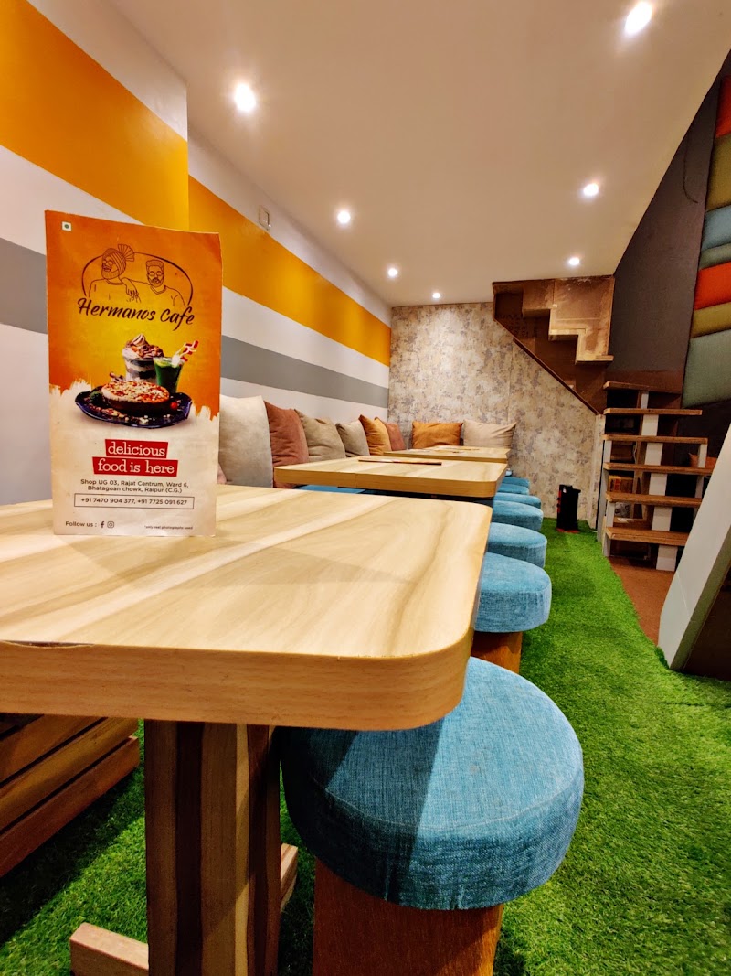 Hermano's cafe