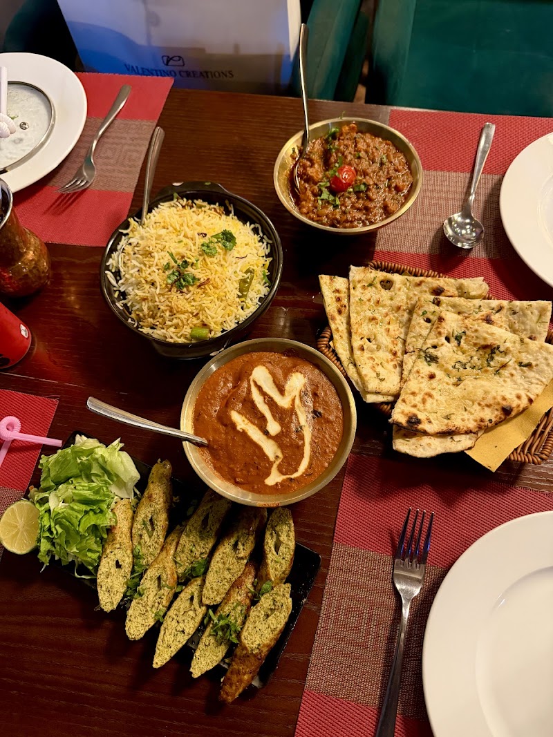 The TAJ Indian & Vegetarian Restaurant - Hanoi Old Quarter Hoan Kiem - The TAJ Indian & Vegetarian Restaurant - Hanoi Old Quarter Hoan Kiem 71 P. Hàng Buồm, Phố cổ Hà Nội, Hoàn Kiếm, Hà Nội 100000, Vietnam