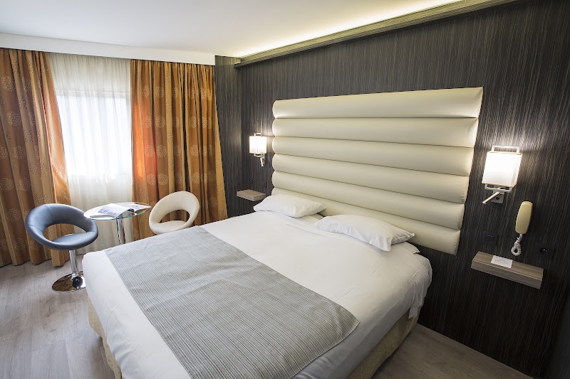 Best Western Plus Cannes Riviera & Spa - Best Western Plus Cannes Riviera & Spa 16 Bd d'Alsace, 06400 Cannes, France