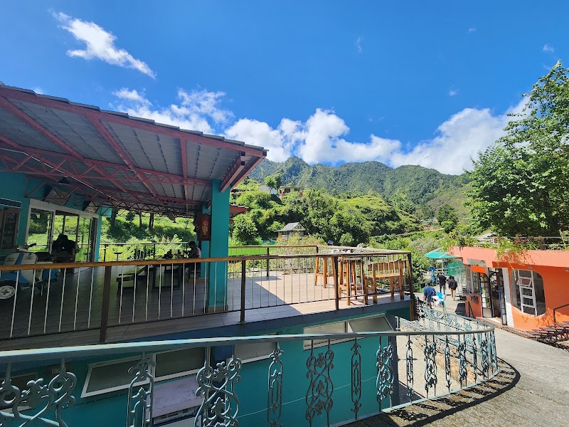 Zostel Plus Mussoorie (Kempty) - Zostel Plus Mussoorie (Kempty) Zostel Plus Banglow Ki Kandi, Charleville, Dehradun, Mussorie Range, Uttarakhand 248179, India