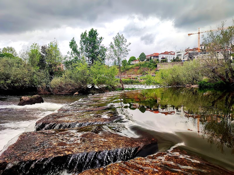 Praia Fluvial das Azenhas - Praia Fluvial das Azenhas R. de Manuel Barros, 4600-752 Amarante, Portugal