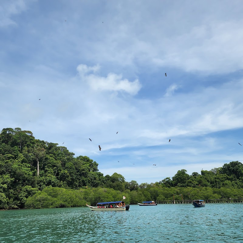 Mega Water Sports Sdn Bhd - (906786-U) - Mega Water Sports Sdn Bhd - (906786-U), Pantai Cenang, Jalan Pantai Cenang, 07000 Langkawi, Kedah, Malaysia