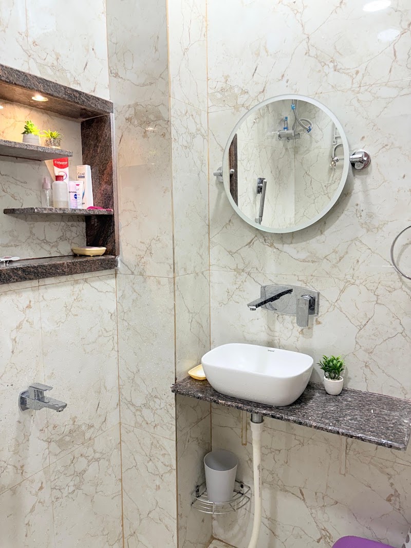 Vara's Design Studio - Vara's Design Studio, Besides mishra atta chakki, Central Ave, Choubey Colony, Raipur, Chhattisgarh 492001, India