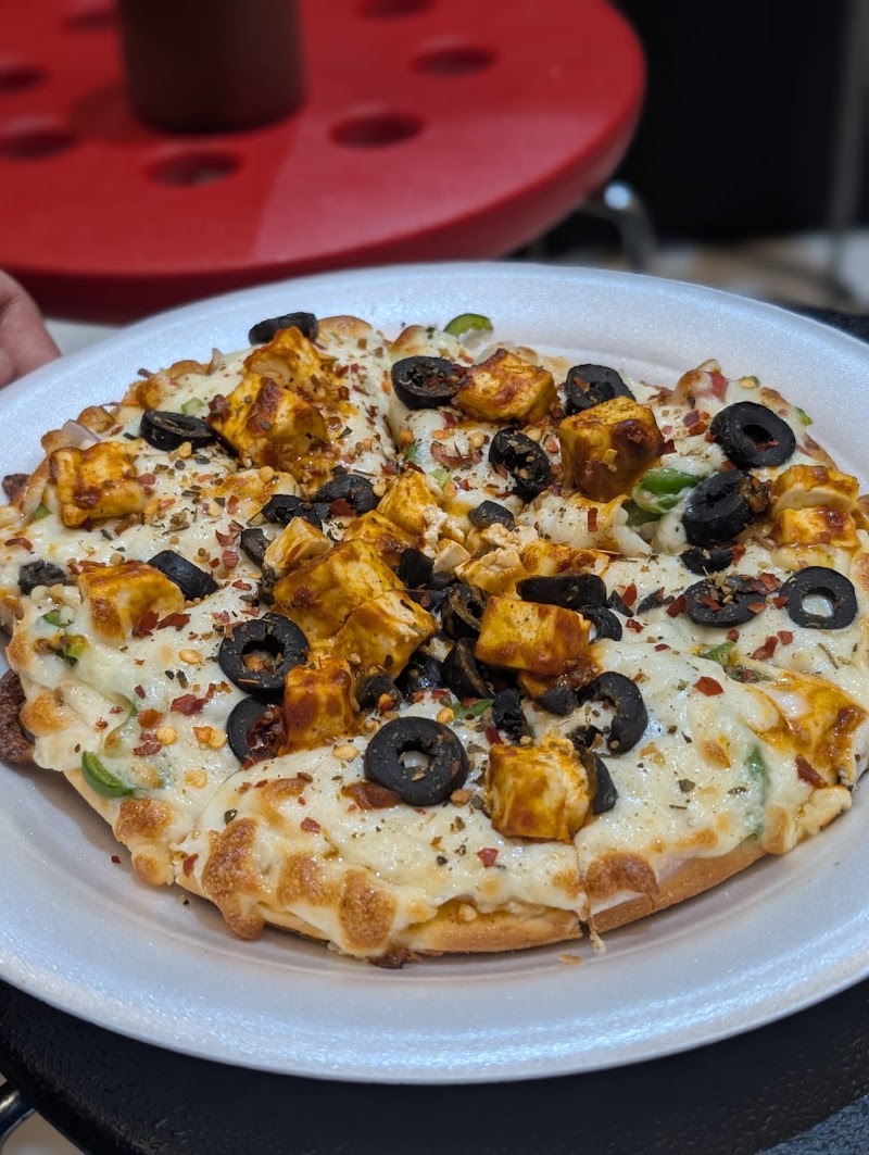 Real Cheese Cafeteria(pure vegetarian) - Real Cheese Cafeteria(pure vegetarian) 19 23 St - Al Souq Al Kabeer - Al Fahidi - Dubai - United Arab Emirates