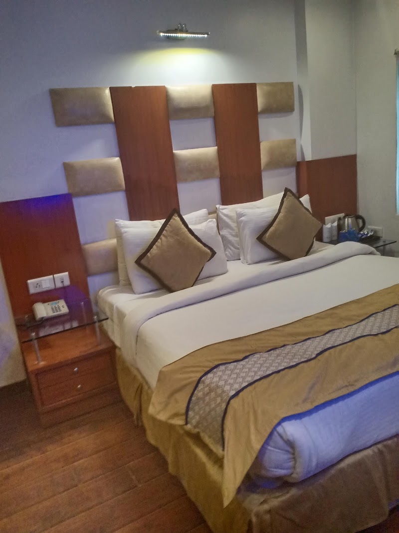 Hotel Palm D'or - Hotel Palm D'or 8595/1, Opp New Delhi Station, Desh Bandhu Gupta Rd, Arya Nagar, Paharganj, New Delhi, Delhi, 110055, India