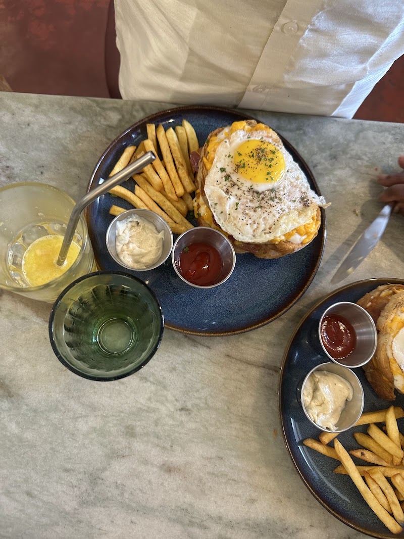 Café des Arts - Café des Arts 58, Capitane Marius Xavier St, MG Road Area, Puducherry, 605001, India