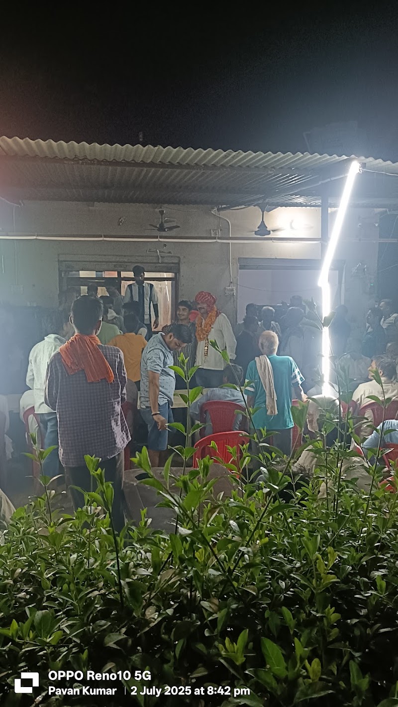 Chaudhary Family Dhaba And Restaurant - Chaudhary Family Dhaba And Restaurant On Road, near Police Choki, Bisawar, Uttar Pradesh 281302, India