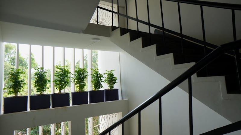 HERITAGE SUITES
