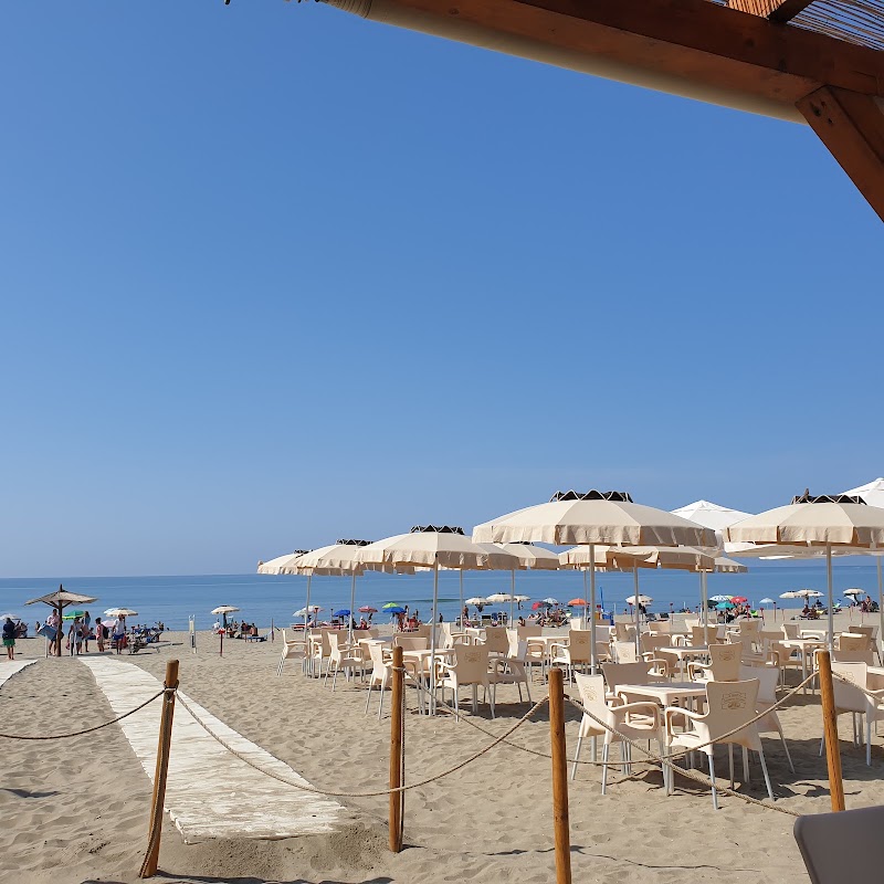 Lido di Castel Fusano, Cancello 4 - Lido di Castel Fusano, Cancello 4, Via Litoranea, 00128 Roma RM, Italy