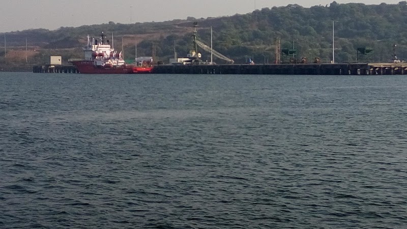 Tawsal Ferry Boat - Tawsal Ferry Boat, MH SH4, Tavsal, Guhagar, Tavasal, Maharashtra 415614, India